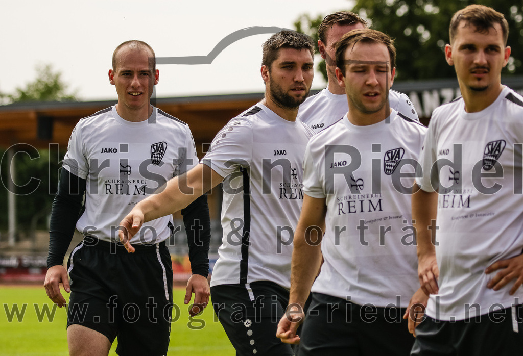 2023-07-23_003_SV_Anzing_gegen_SC_Kirchasch | Anzing, Deutschland, 23.07.2023:
Fußball, Kreisliga 2023 / 2024, Testspiel, SV Anzing gegen SC Kirchasch, Endergebnis: 5:1

Tim Schuster (SV Anzing, #19), Gabriel Hrase (SV Anzing, #3)

Foto: Christian Riedel / fotografie-riedel.net