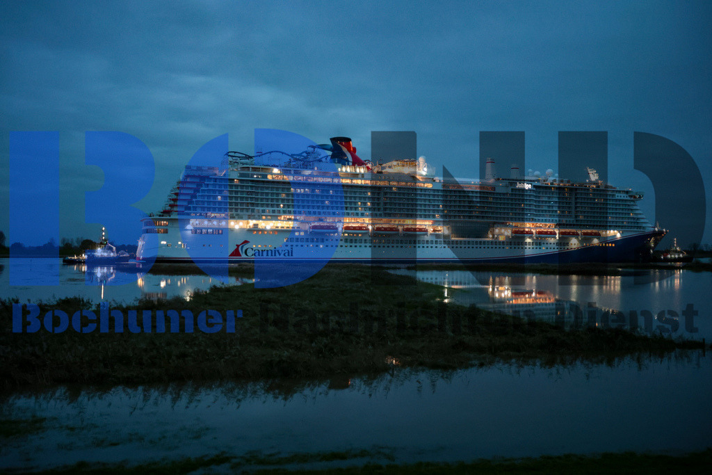  30.10.2023 - 
 | Sebastian Sendlak / Bochumer Nachrichtendienst (BOND) - Ueberfuehrung Carnival Jubilee - Meyer Werft Papenburg - Realisiert mit Pictrs.com