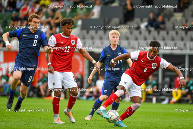 AUT, U21 EM-Qualifikation - Oesterreich vs Finnland | 03.6.2022, Josko Arena Ried, AUT, U21 EM-Qualifikation - Oesterreich vs Finnland, im Bild Chikwubuike Junior Adamu (AUT), Emanuel Aiwu (AUT) vs Noah Nurmi (FIN), Juho Kilo (FIN)


// Uefa U21 Euro 2023 Qualifikation Match between Austria and Finnland in Ried, Austria on 2022/06/03