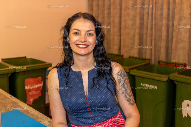 Schlager trifft Tracht | Bildershop von pixelworld.at - Realisiert mit Pictrs.com