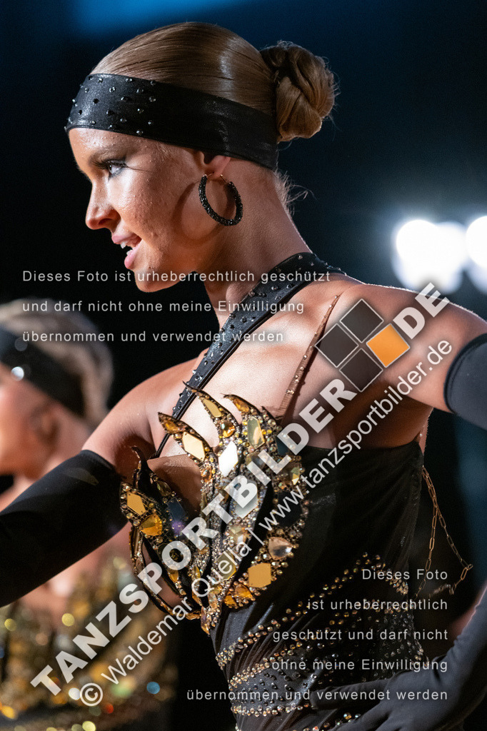 20250504-01566 | Hier finden Sie Tanz Bilder vom Latein und Standard Formationen tanzen. Sportbilder vom Tanzsport. Schöne Fotos und von Weltmeisterschaft, Europameisterschaft, Bundesliga, Regionalliga, Oberliga und Landesliga sowie von GOC Stuttgart, DanceComp, WM Bremen