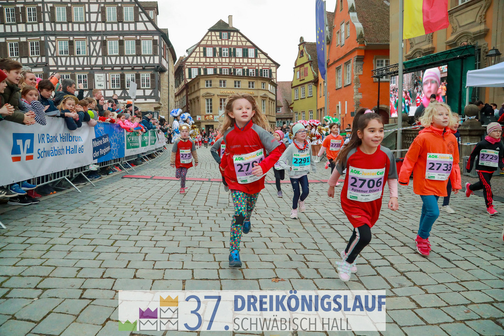 AOK JuniorCup 400m | 3Koenigslauf 2023 - Realisiert mit Pictrs.com