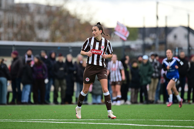 Fußball I Frauen I Saison 2025-2026 I Regionalliga Nord I 10. Spieltag I FC St. Pauli - Hamburger SV U20 I 11660 | Der Sportfotograf. - Realisiert mit Pictrs.com
