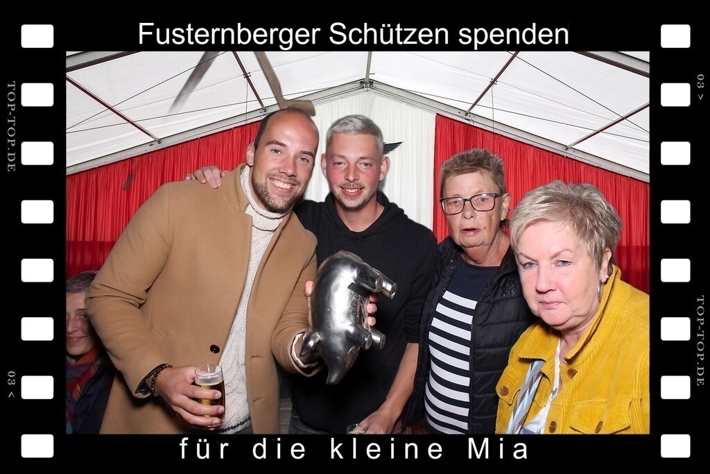 top-top.de 240928-032 | Foto, Video, Fotografie, Videografie, Fotobox, DJ, Discjockey, Musik, Musikbox, Veranstaltung, Photobooth, Amazon, Ebay, Buchtipp, Bestseller, Autor, Verlag, Buch, Wesel, Hamminkeln, NRW, Dinslaken, Rees, Drohne, Hochzeit, Party, Fotobox, Wesel, Fotograf