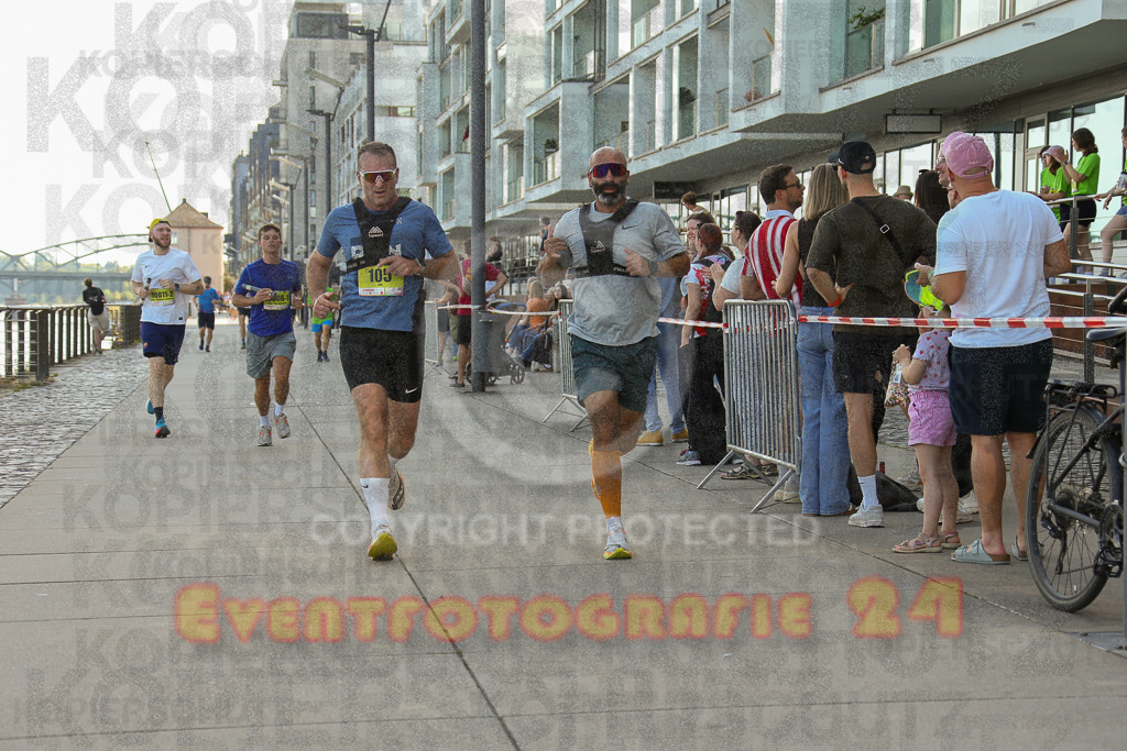 250920_1446_EX1_7468 | Sportfotografie im Rhein-Sieg Kreis, Köln, Bonn, NRW, Rheinland Pfalz, Hessen, etc. Unser Tätigkeitsfeld umfasst den Laufsport vom Volkslauf über den Marathon, Duathlon, Triathon bis zum Ultralauf wie Kölnpfad Ultra oder Schindertrail.