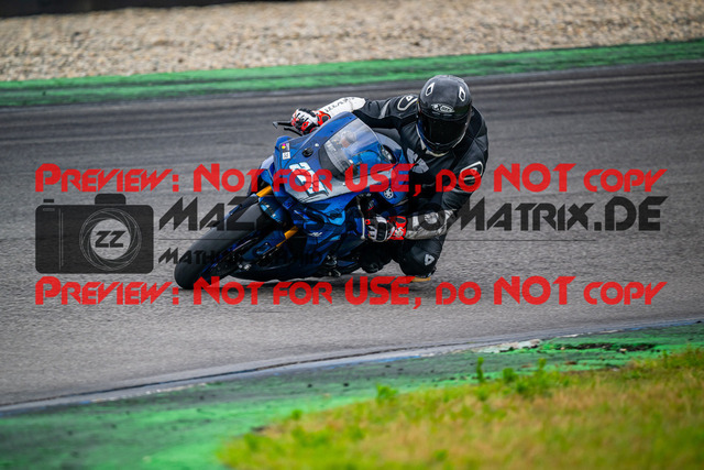 MaZZes_FotoMatrix_240702_6007705_1215 | WEISS