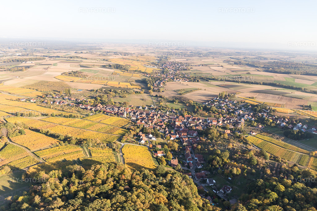 Vue aérienne: Oberhoffen-les-Wissembourg à Oberhoffen-lès-Wissembourg dans le département Bas Rhin, France. Photo: IMG_112124.jpg prise le 13/10/2018 par Werner Riehm/FLY-FOTO.eu – Résolution de l'original: 5472 x 3648 px