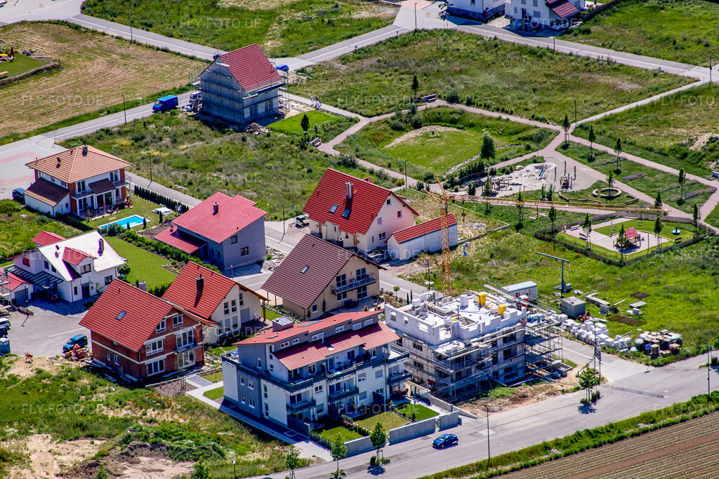 Luftbild: Am Höhenweg in Kandel im Bundesland Rheinland-Pfalz in Deutschland. Foto: IMG_18537.jpg vom 30.05.2009 durch Werner Riehm/FLY-FOTO.de