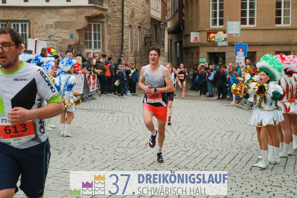VR Bank Hauptlauf 10000m | 3 Koenigslauf 2023 - Realisiert mit Pictrs.com