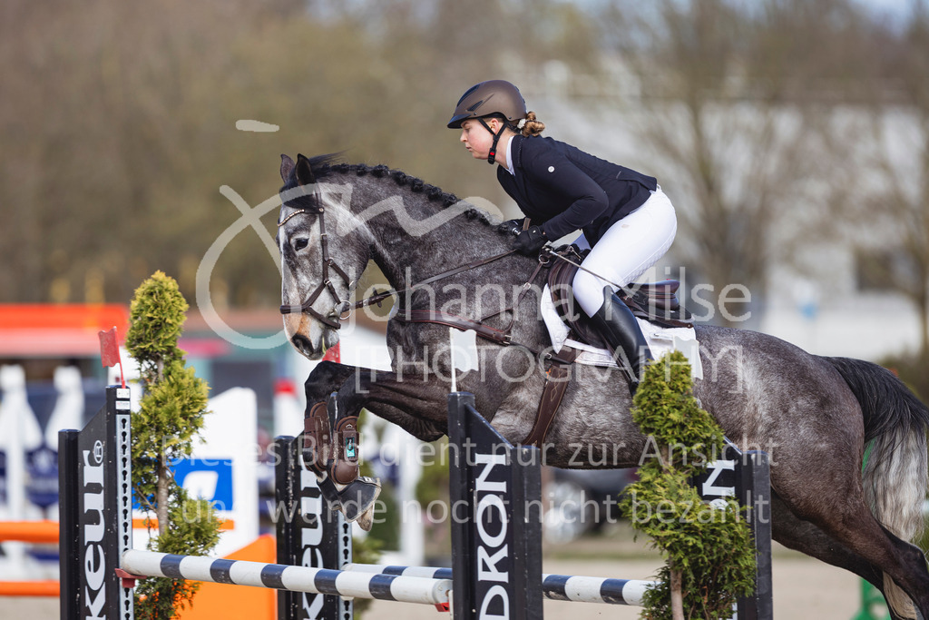 260404_Fruehlingsfest_SprPf-L-238 | Deine schönsten Turniermomente als professionelle Fotos! Entdecke hochwertige Pferdesport-Fotografie im Online-Shop. Jetzt Fotos finden & bestellen!