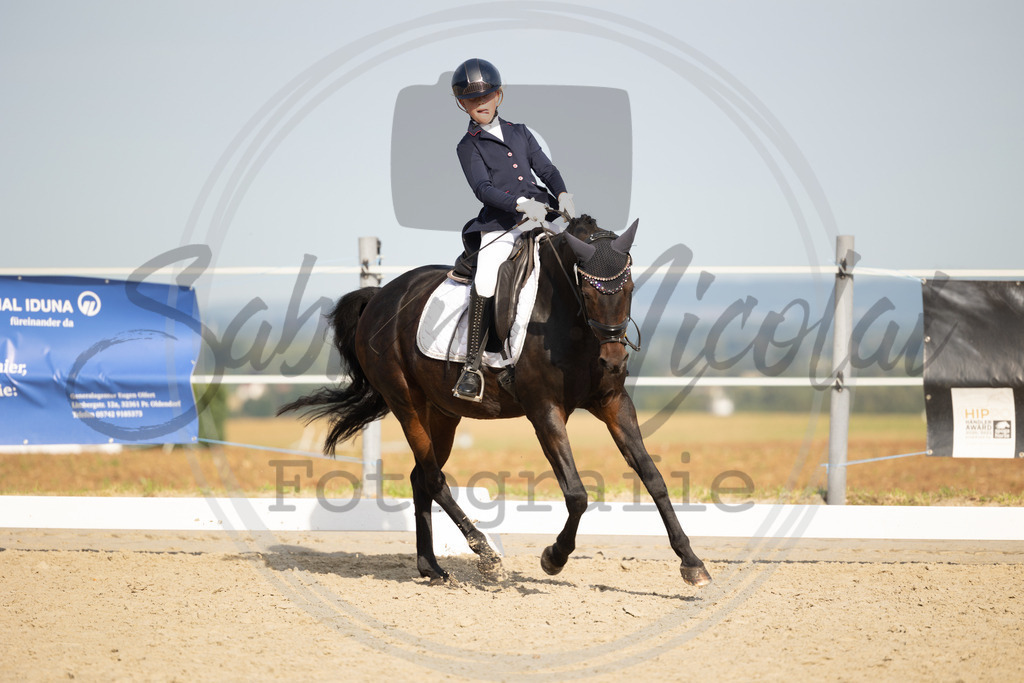 994A1387 | sabrinanicolaifotografie - Realisiert mit Pictrs.com