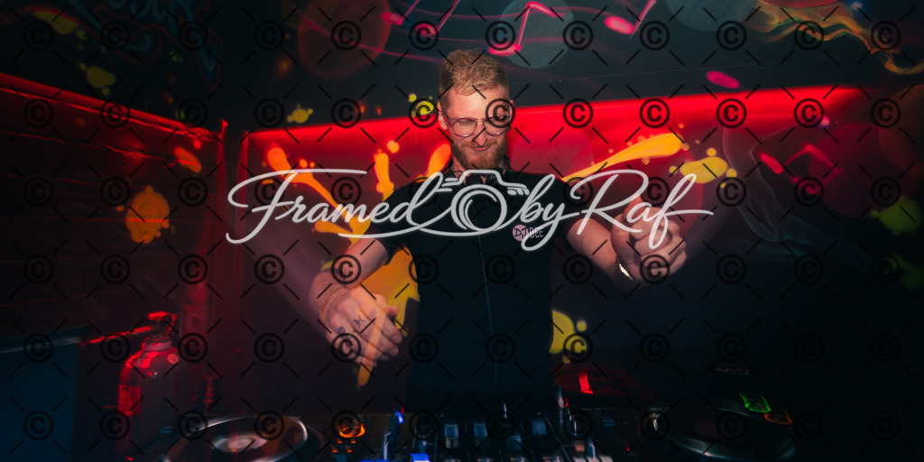 Try_a_little_harder_17.04.2026-21 | Professioneller Online-Store für hochwertige Fotografie: Entdecke einzigartige Bilder aus Street, Events und Lifestyle. Sichere dir exklusive Prints und digitale Downloads in bester Qualität für dein Zuhause oder Projekte. - Realisiert mit Pictrs.com