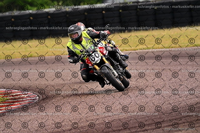 25bt02-0159 | markuskiefer.com - Realisiert mit Pictrs.com