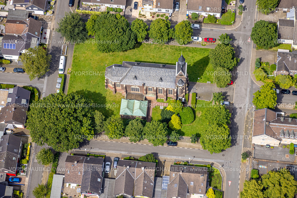 Muelheim240703377 | Luftbild, Kirche St. Theresia von Avila, Saarn - Süd, Mülheim an der Ruhr, Ruhrgebiet, Nordrhein-Westfalen, Deutschland