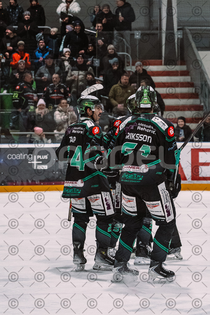 Alligators_vs_Deggendorf_23_01_2026-14 | Höchstadt Alligators Fotogalerie: Eishockey-Action aus Franken. Professionelle Spielfotos, Portraits & Stadionbilder zum Download. Jetzt entdecken! - Realisiert mit Pictrs.com