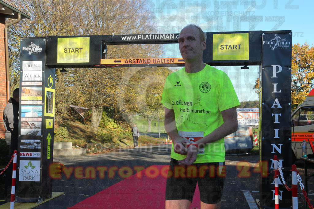 221113_1405_EX1_0013 | Sportfotografie im Rhein-Sieg Kreis, Köln, Bonn, NRW, Rheinland Pfalz, Hessen, etc. Unser Tätigkeitsfeld umfasst den Laufsport vom Volkslauf über den Marathon, Duathlon, Triathon bis zum Ultralauf wie Kölnpfad Ultra oder Schindertrail.