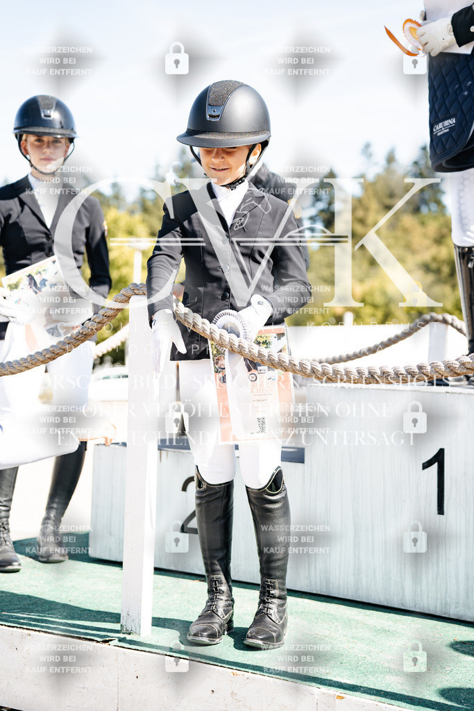 CK704909 | Turnierfotografie Pferdefotografie Trier Rheinland-Pfalz Pferdesport Reitsport Tierfotografie Sportfotografie Pferdevideo Pferdevideografie Equestrianvideography equestrianphotography  - Realisiert mit Pictrs.com