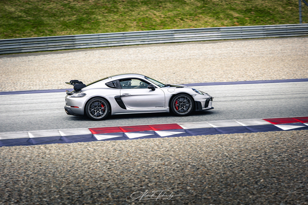 R6AT3535 _Alexander Tschuncky | Entdecken Sie die faszinierende Welt von Alexander Tschuncky Arts: Kreative Fotografie, atemberaubende Automobilkunst und hochwertiger Bilderdruck. Lassen Sie sich inspirieren! - Realisiert mit Pictrs.com