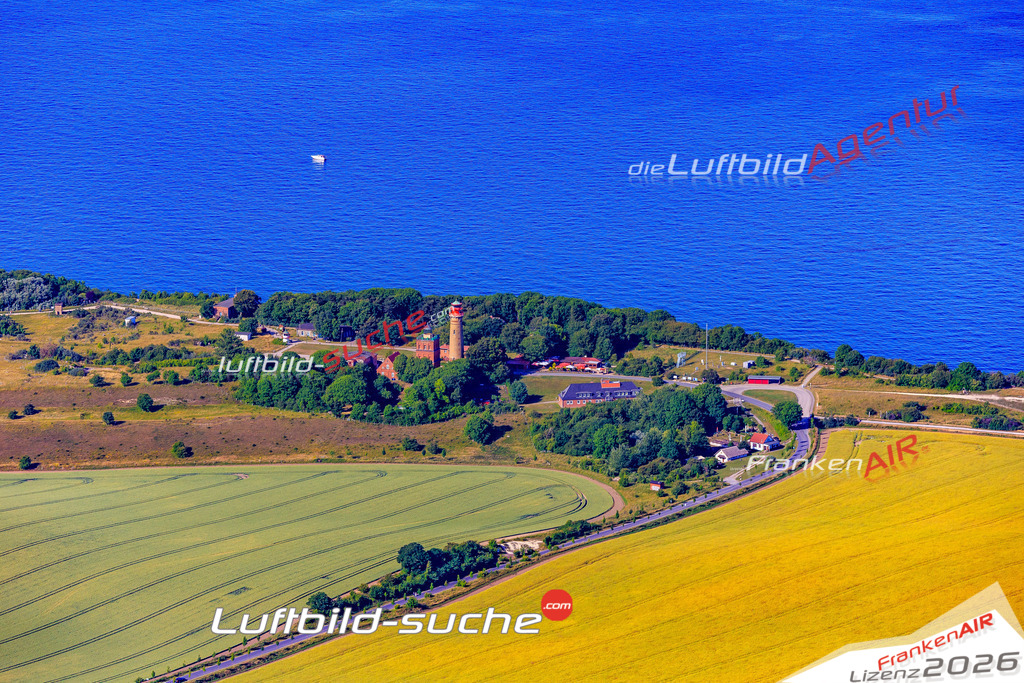 Die Luftbildaufnahme Kap Arkona - Putgarten wurde 2018 mittels Flugzeug (keine Drohne) erstellt. Perfekte Schärfe und Druck- Auflösung- Garantiert!
