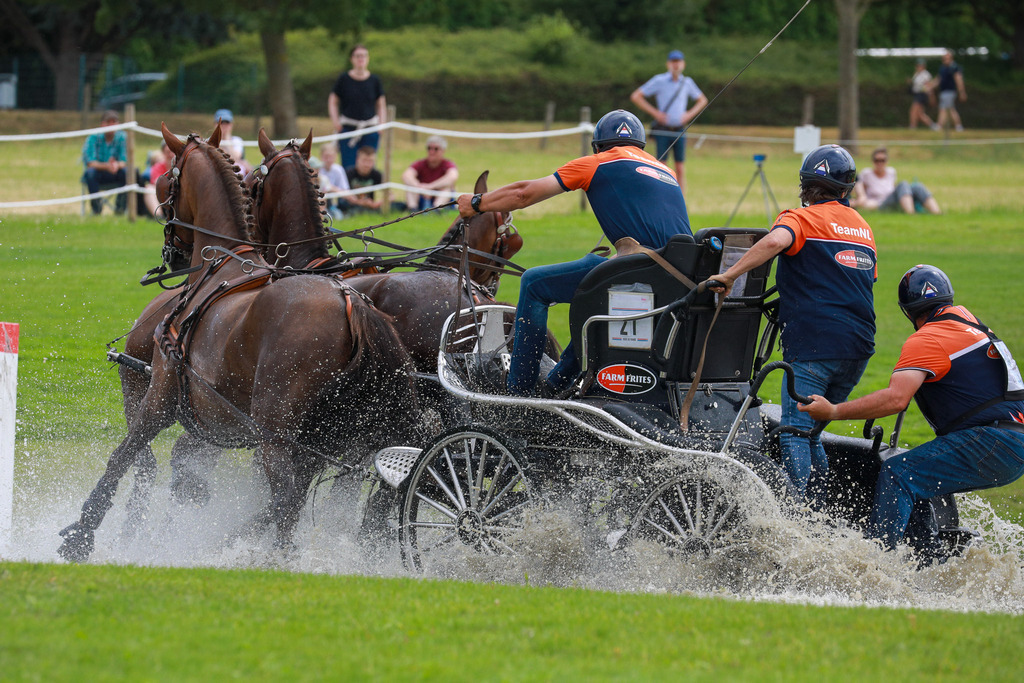 21_KoosdeRondeNED_03 | Bildergalerie von Sport-Ereignissen aber auch von weiteren spannenden Dingen - nicht nur vom Niederrhein. In Anlehnung an den bekannten Spruch von Hanns Dieter Hüsch heißt das Motto: "Niederrhein ist überall".  - Realisiert mit Pictrs.com