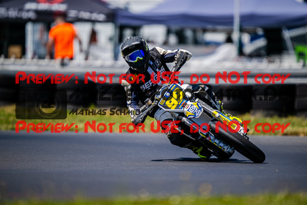 MaZZes_FotoMatrix_220703_3615 | S2