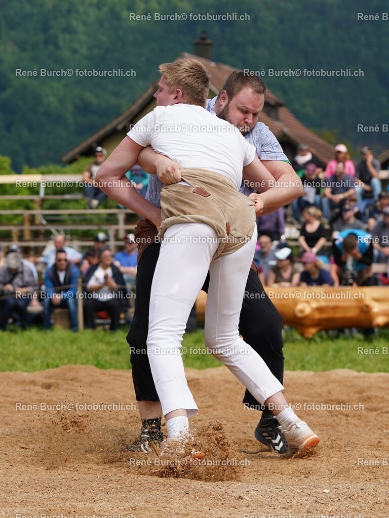 40 | René Burch leidenschaftlicher Fotograf aus Kerns in Obwalden.  Hier finden sie Sport, Landschaft und Natur Fotografie.
 - Realisiert mit Pictrs.com
