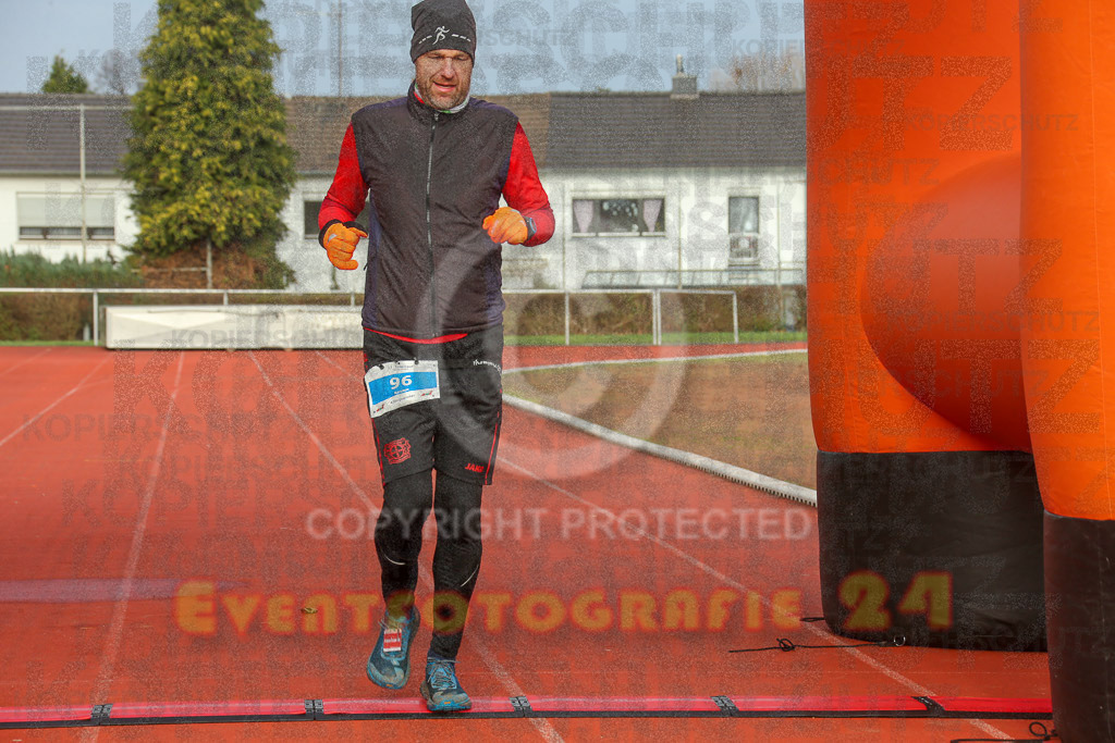 230129_1125_EX1_4900 | Sportfotografie im Rhein-Sieg Kreis, Köln, Bonn, NRW, Rheinland Pfalz, Hessen, etc. Unser Tätigkeitsfeld umfasst den Laufsport vom Volkslauf über den Marathon, Duathlon, Triathon bis zum Ultralauf wie Kölnpfad Ultra oder Schindertrail.