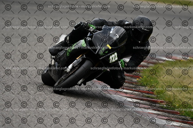 25bt02-0993 | markuskiefer.com - Realisiert mit Pictrs.com