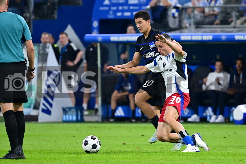 KBS Picture_HSV-HerthaBSC_084 | v.v. Hefti Silvan (HSV) , Maza Ibrahim (Hertha BSC) ,Sportplatz :  Volksparkstadion, - Realisiert mit Pictrs.com