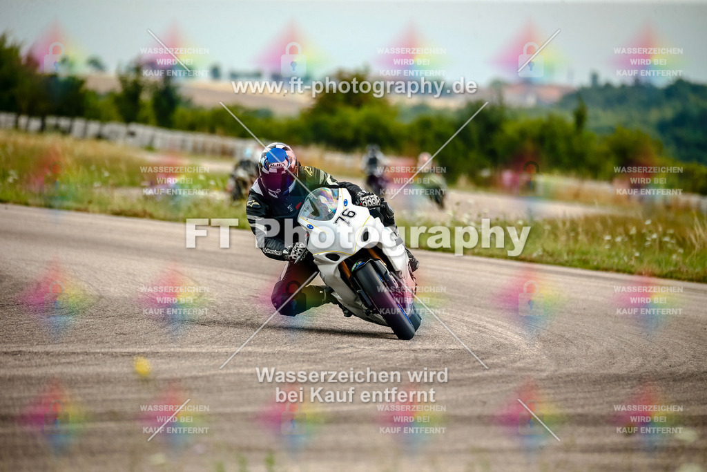 Chambley Juli-2396 | Hier findet Ihr Bilder von Touristenfahrten auf der Nürburgring Nordschleife oder von anderen Veranstaltungen die ich besucht habe. Viel Spass beim Durch Schauen 