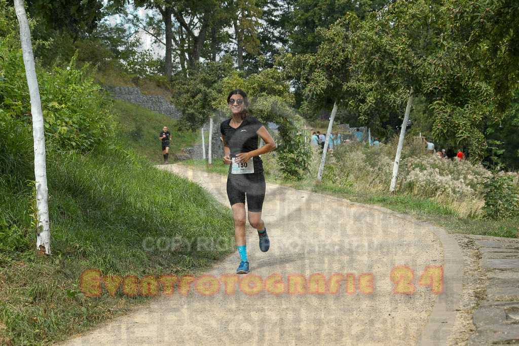 250824_1254_EX1_0885 | Sportfotografie im Rhein-Sieg Kreis, Köln, Bonn, NRW, Rheinland Pfalz, Hessen, etc. Unser Tätigkeitsfeld umfasst den Laufsport vom Volkslauf über den Marathon, Duathlon, Triathon bis zum Ultralauf wie Kölnpfad Ultra oder Schindertrail.
