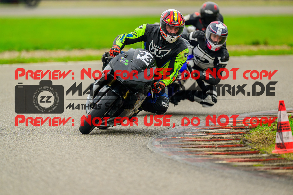 MaZZes_Fotomatrix_20241003_6007705_1387 | GRUEN