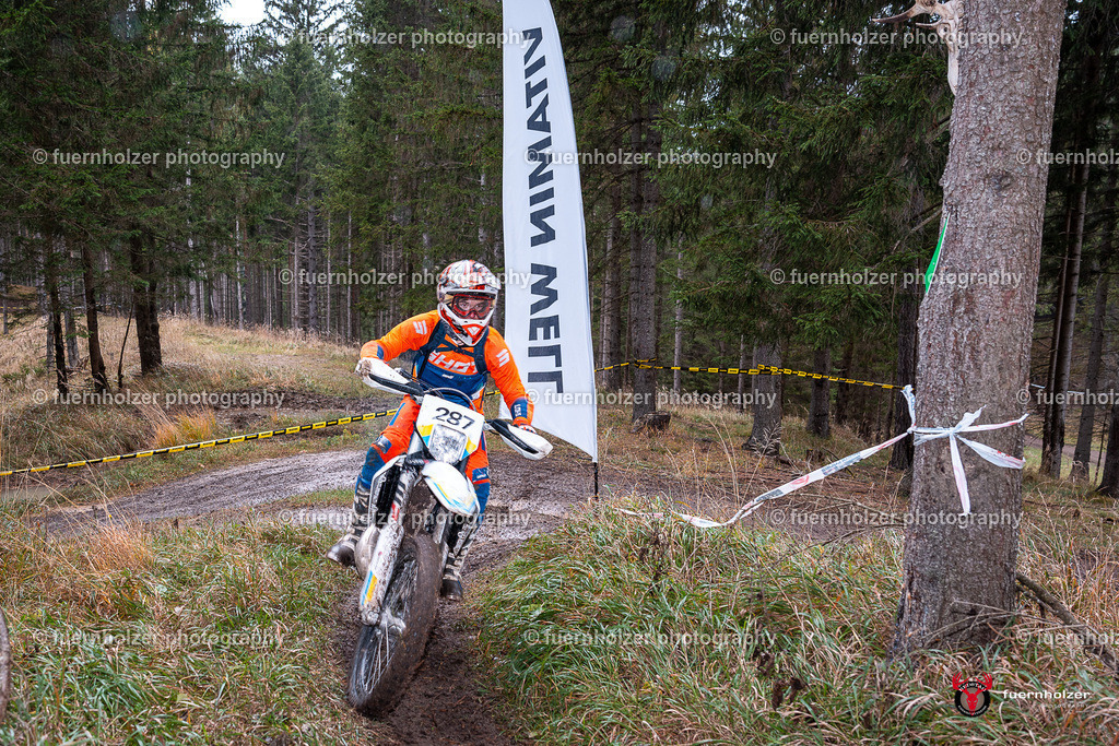 fuernholzer_251026-C1-487 | Fotografische Impressionen von der Red Stag Enduro Extreme by fuernholzer-photography.com. Endurosport in Österreich fotografisch festgehalten von fuernholzer. Auftragsfotografie für Private, Gewerbefotos und Industriefotografie. Eventfotografie, Sportfotografie und Motorsportfotografie. Anbieter von Fotoworkshops, Fototraining, fotografischen Vorträgen und Fotoseminaren.