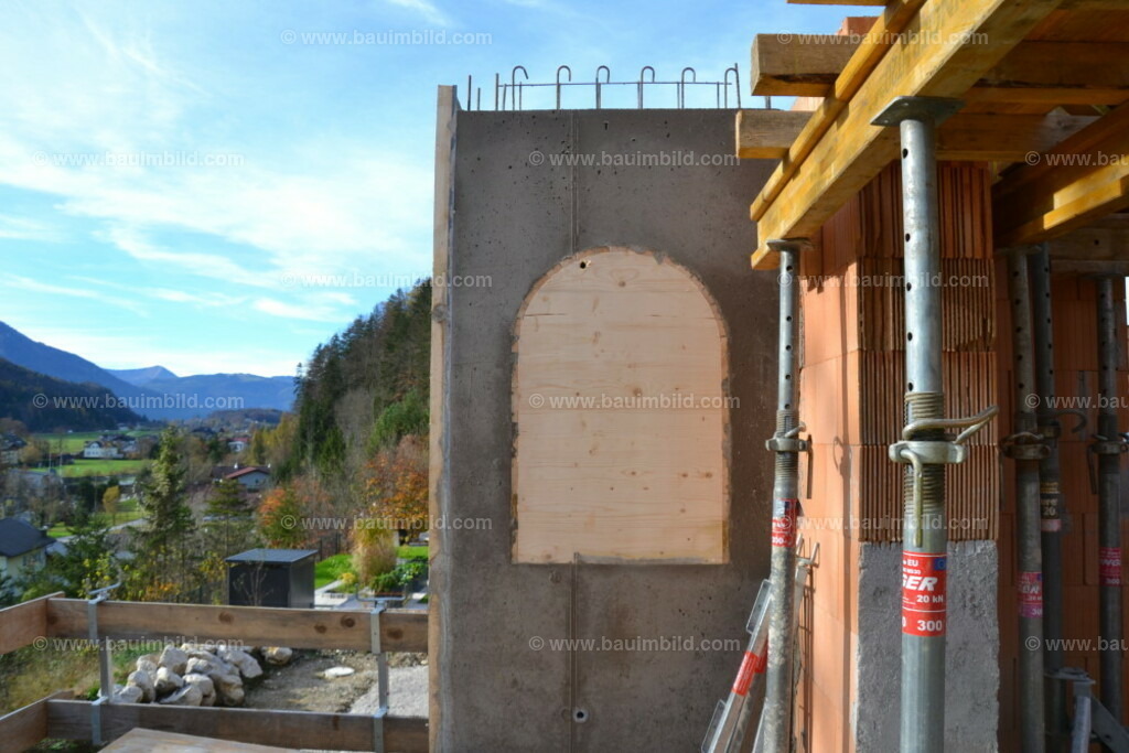bib-lg04-betonarbeiten-0685 | Nach LV-Leistungsgruppen sortierte Detailfotos über den Bau eines Hauses. Alle Hausbau-Bilder direkt vom Urheber und Autor der Website Haus-Selber-Bauen.com