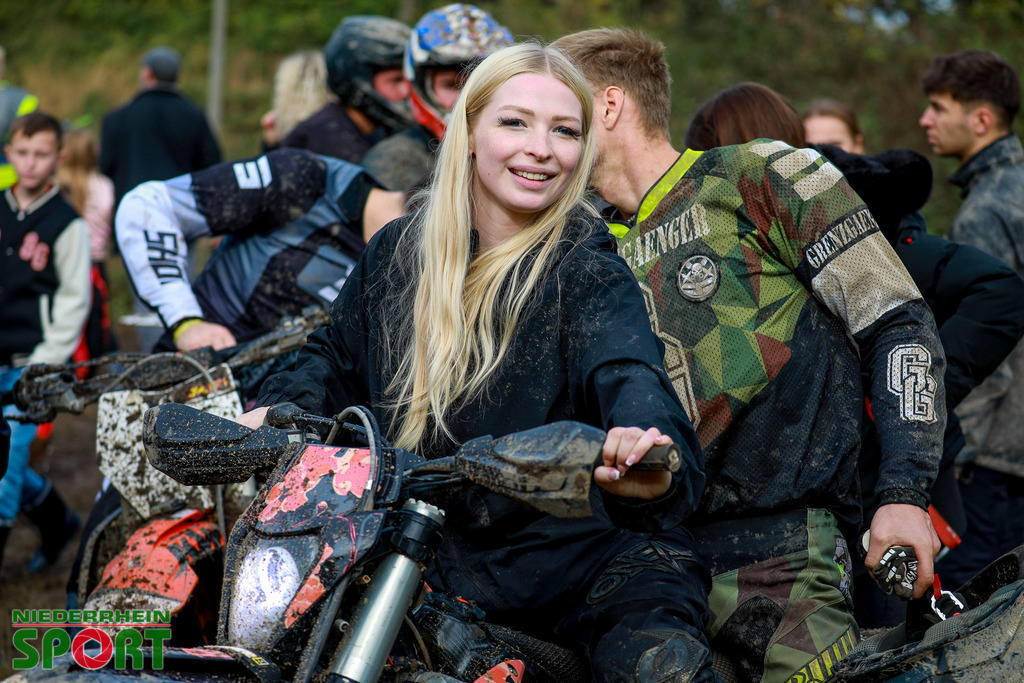 OpenTrack2024_Sonntag_Hobbyfahrer_115 | Bildergalerie von Sport-Ereignissen aber auch von weiteren spannenden Dingen - nicht nur vom Niederrhein. In Anlehnung an den bekannten Spruch von Hanns Dieter Hüsch heißt das Motto: "Niederrhein ist überall".  - Realisiert mit Pictrs.com