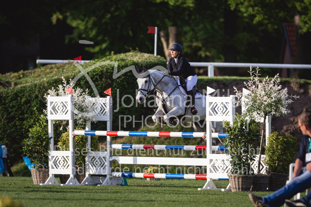 240510_Hamburg_Amateur-Small-311 | Deine schönsten Turniermomente als professionelle Fotos! Entdecke hochwertige Pferdesport-Fotografie im Online-Shop. Jetzt Fotos finden & bestellen!