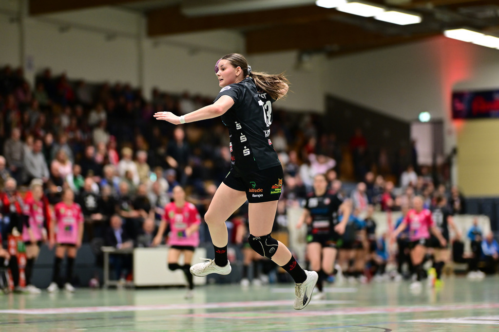 Handball I Frauen I Saison 2024-2025 I 2. HBF I 16. Spieltag I HL Buchholz 08-Rosengarten - SV Union Halle-Neustadt | Der Sportfotograf. - Realisiert mit Pictrs.com