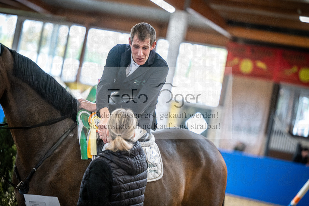 DOS_0009 | Entdecke hochwertige Reitturnierfotos von Foto Oger. Professionell, emotional und authentisch – jetzt Lieblingsmomente im Shop bestellen.Deutschlandweite Turnierfotografie. - Realisiert mit Pictrs.com
