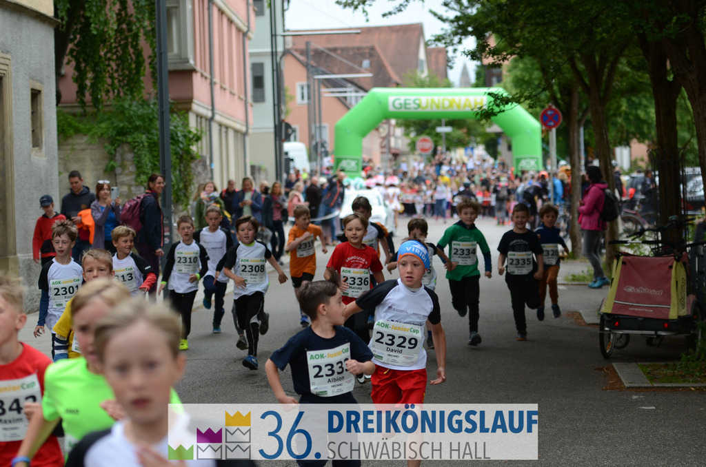 AOK Junior Cup 400m | 3Königslauf 2022 AOK Junior Cup 400m - Realisiert mit Pictrs.com