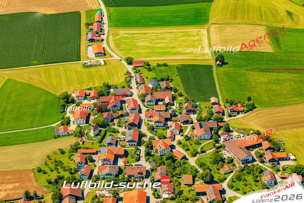 Niclasreuth Aßling Bild- Das Luftbild wurde 2025 vom UL-Flugzeug heraus erstellt ( keine Drohnen Bilder! ) - Hochauflösende Luftaufnahme -Nicht vergleichbar mit Google Maps oder Satelittenbilder- Die Geschenkidee !Mit Lizenz und Bildrechte bestellbar