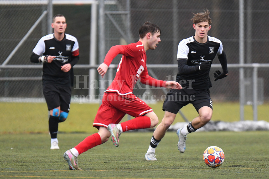 Testspiel SpVgg GW Deggendorf : TV Schierling | TV Schierling war einen Schritt schneller Felix Rem (SpVgg GW Deggendorf #27) eigene Jugend - Realisiert mit Pictrs.com