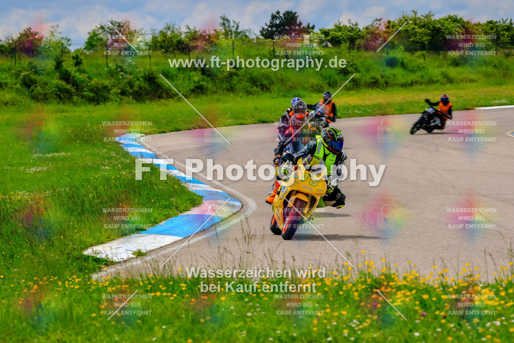 MotoTeam-0016 | Hier findet Ihr Bilder von Touristenfahrten auf der Nürburgring Nordschleife oder von anderen Veranstaltungen die ich besucht habe. Viel Spass beim Durch Schauen 