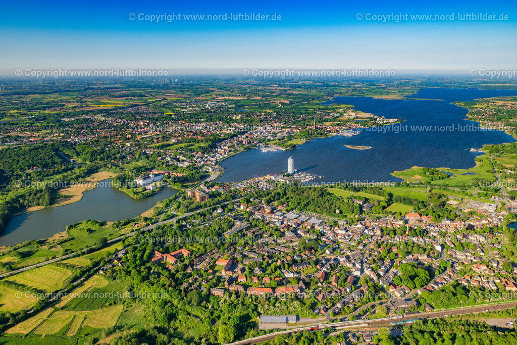 Schleswig_ELS_2669170524 | SCHLESWIG 17.05.2024 Stadtansicht vom Innenstadtbereich in Schleswig im Bundesland Schleswig-Holstein. // City view of the city area of in Schleswig in the state Schleswig-Holstein. Foto: Martin Elsen