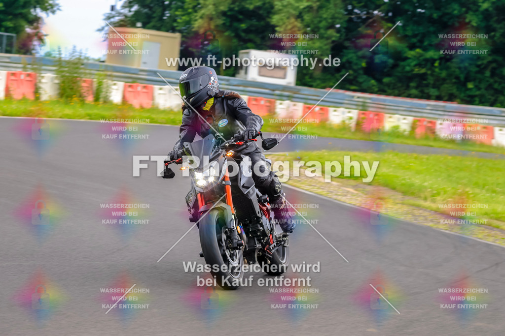 VBK-7639 | Hier findet Ihr Bilder von Touristenfahrten auf der Nürburgring Nordschleife oder von anderen Veranstaltungen die ich besucht habe. Viel Spass beim Durch Schauen 