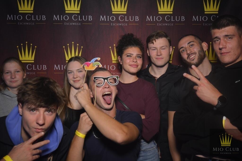 20260720_143231 | Fotobox mieten im Eichsfeld und Werra-Meißner-Kreis – Galaxy Eventservice bietet professionellen Service, Sofortdruck und persönliche Betreuung für Hochzeiten, Firmenfeiern und Events in deiner Region. Jetzt anfragen! - Realisiert mit Pictrs.com