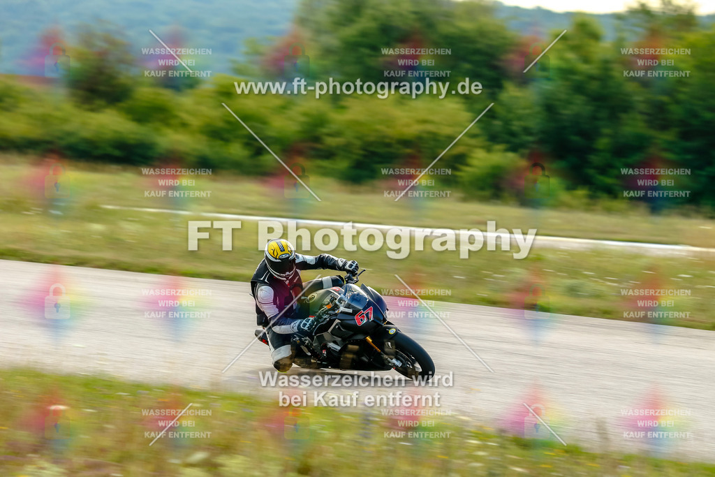 Chambley Juli-0140 | Hier findet Ihr Bilder von Touristenfahrten auf der Nürburgring Nordschleife oder von anderen Veranstaltungen die ich besucht habe. Viel Spass beim Durch Schauen 