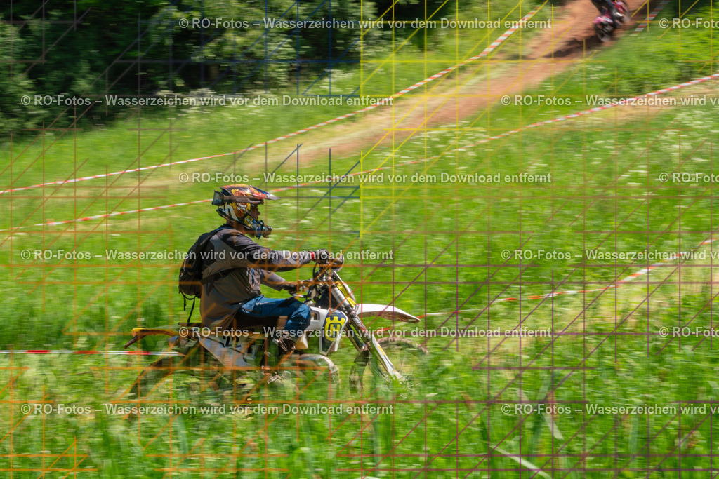 Wolfshausen 2 Lauf -915 | Sportfotografie von RO-Fotos: Motorsport, Motocross, Enduro, Laufveranstaltungen und Triathlon. Professionelle Fotos von Sportlern und Events. - Realisiert mit Pictrs.com