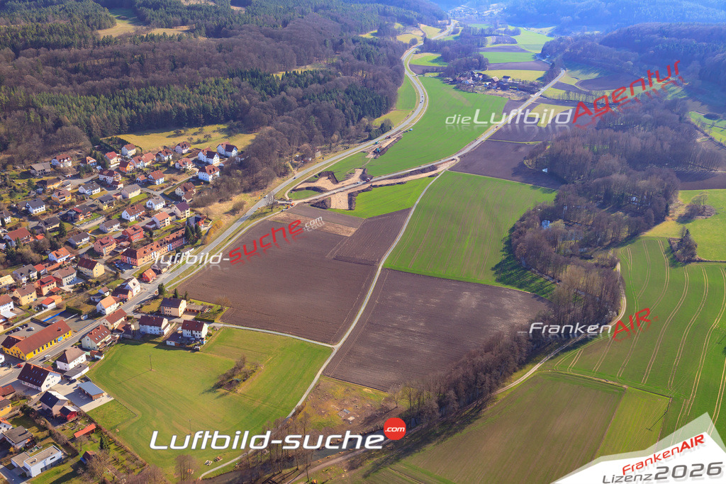 Die Luftaufnahme der Stadt Weismain wurde 2017 vom Flugzeug heraus erstellt ( keine Drohne )- hohe Auflösung für beste Qualität