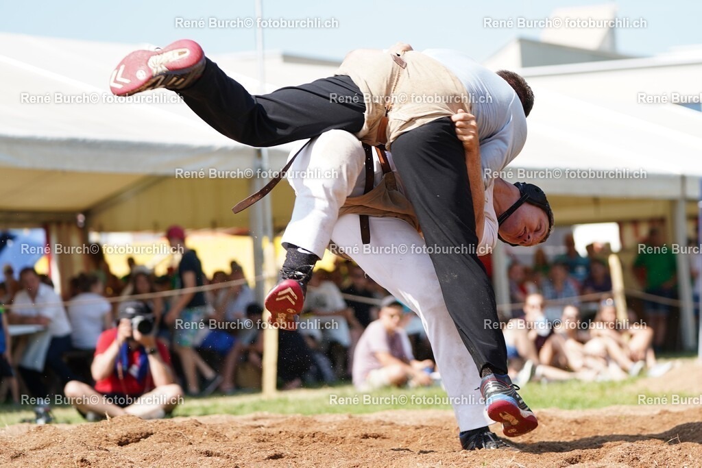 66 | René Burch leidenschaftlicher Fotograf aus Kerns in Obwalden.  Hier finden sie Sport, Landschaft und Natur Fotografie.
 - Realisiert mit Pictrs.com