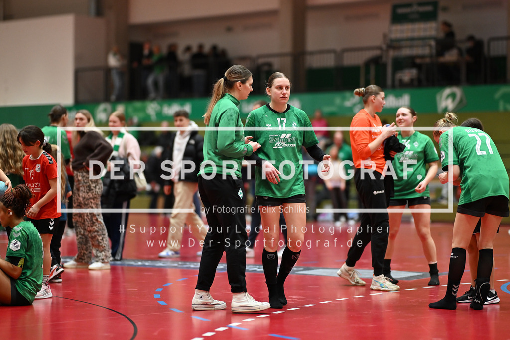 Handball I Frauen I Saison 2024-2025 I 2. Bundesliga I 11. Spieltag I SV Werder Bremen - HSV Solingen-Gräfrath 76 I 10110 | Der Sportfotograf. - Realized with Pictrs.com